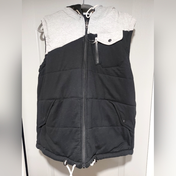 Reversible vest - Picture 2 of 2